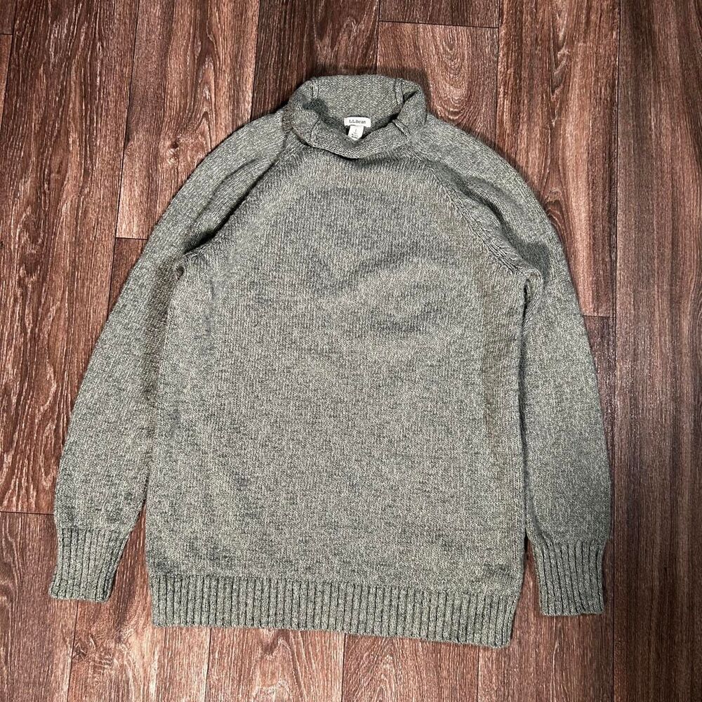 Llbean Women's Grey and Green Jumper